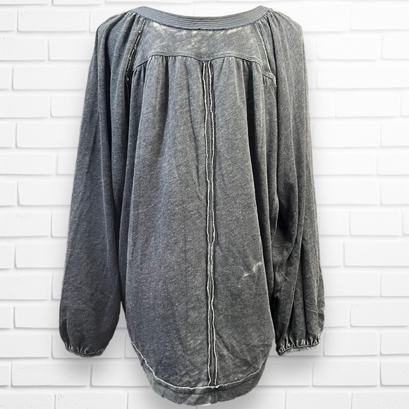 We The Free Free People Oversized Fit Top Size Small - Picture 2 of 3